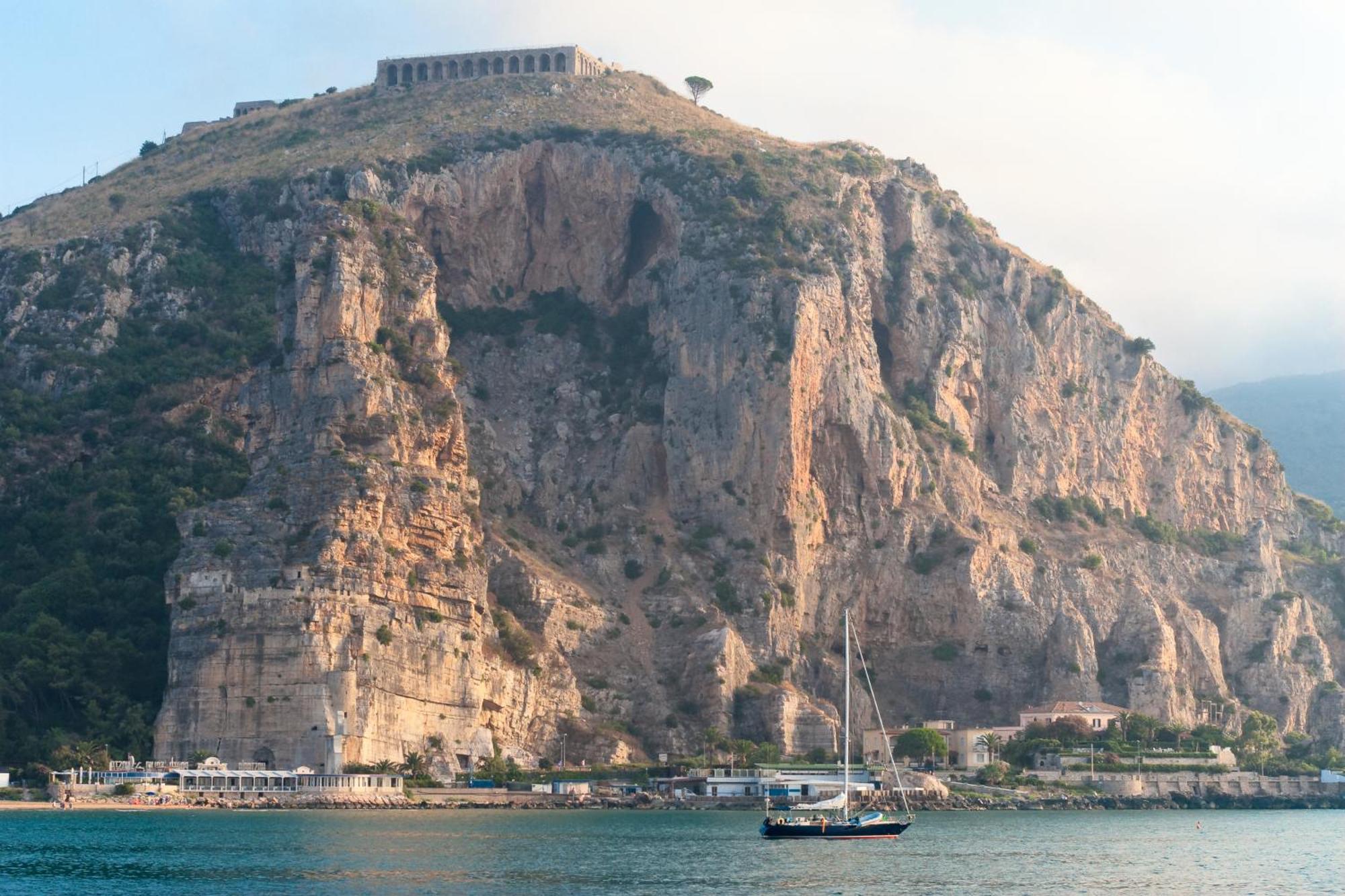 Appartamento Il Giglio Terracina Exteriör bild
